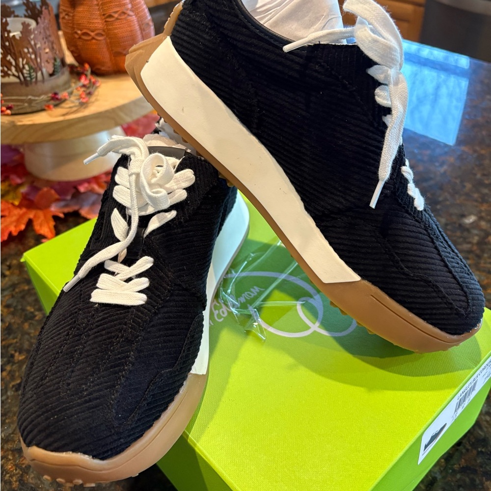Sam Edelman Black Corduroy Sneakers with White Laces and Gum Sole